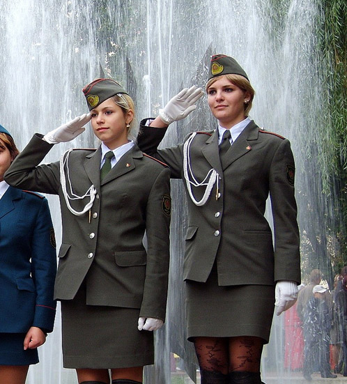 Девушки В Немецкой Форме Фото